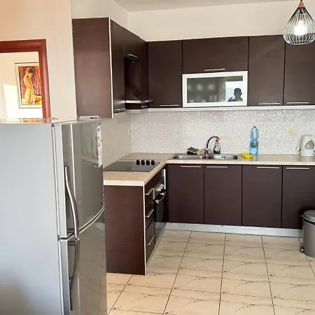 Beachfront 2 Bedrooms Apartment Sarande Exterior photo
