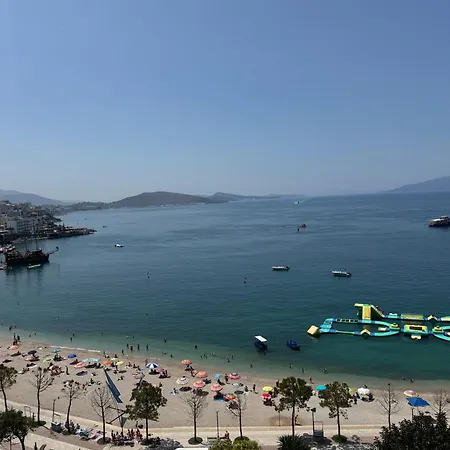 Beachfront 2 Bedrooms Apartment Sarande Exterior photo