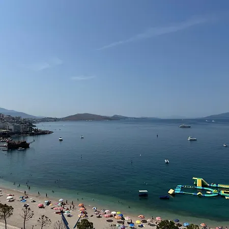 Beachfront 2 Bedrooms Apartment Sarande Exterior photo