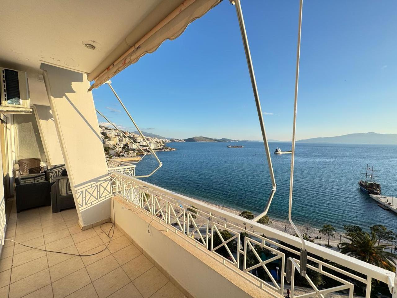 Beachfront 2 Bedrooms Sarandë