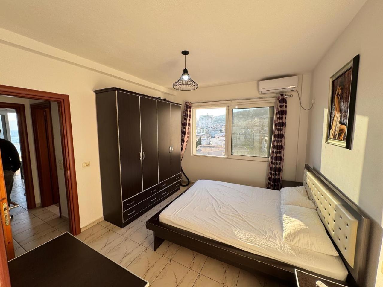 Beachfront 2 Bedrooms *