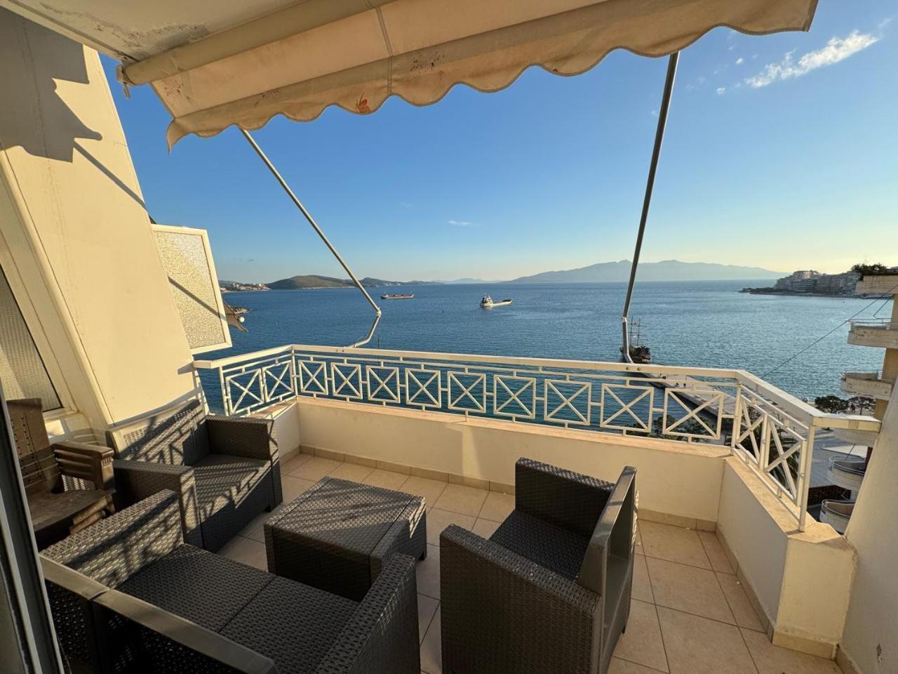 Beachfront 2 Bedrooms
