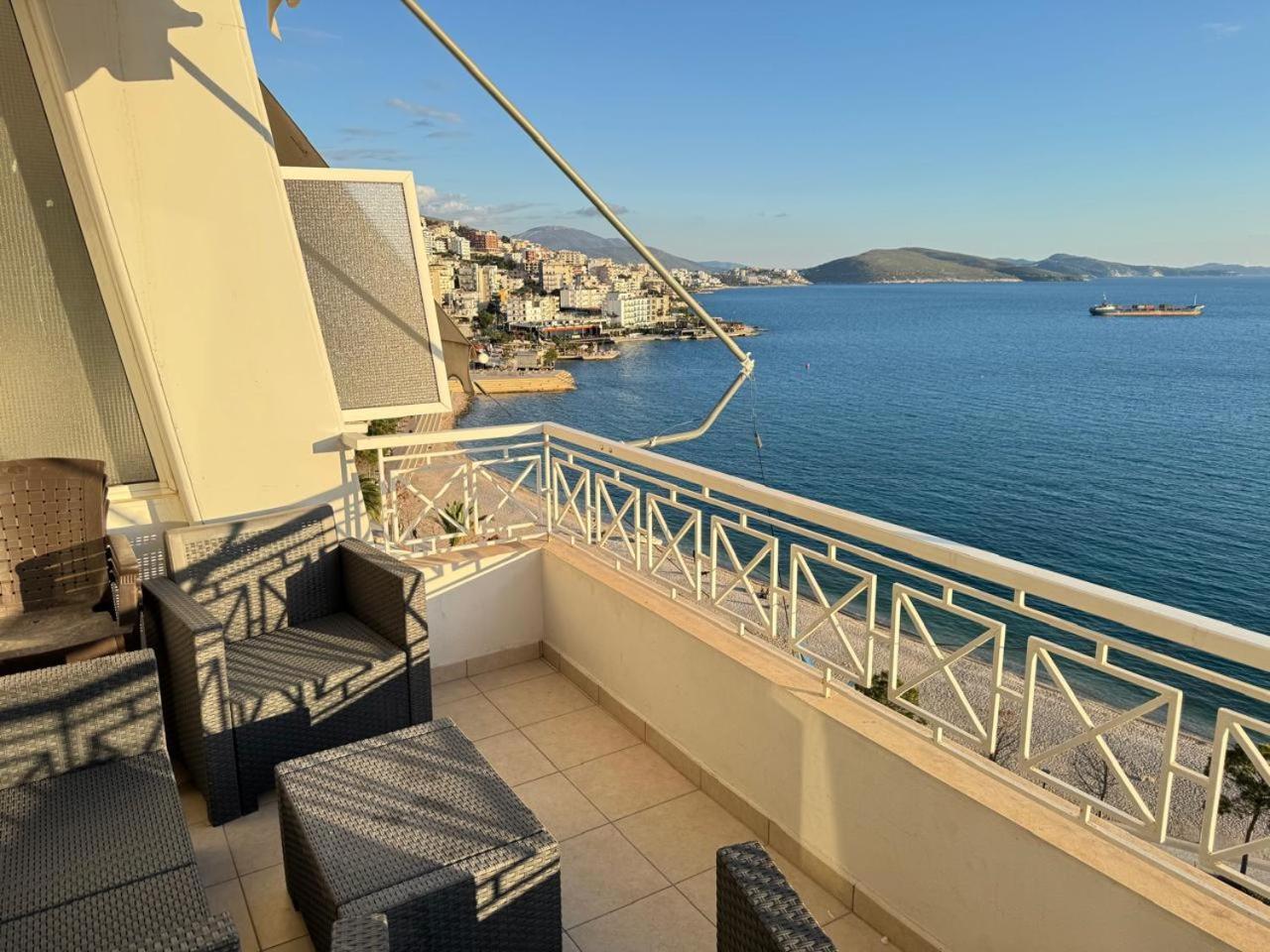 Apartment Beachfront 2 Bedrooms Sarandë